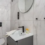 Modern Eleganceprivate Pool Villa