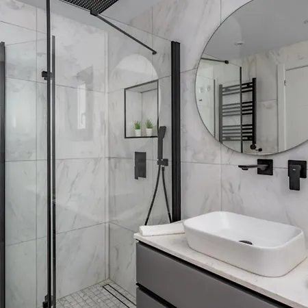 Βίλα Modern Eleganceprivate Pool