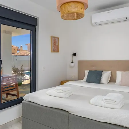 Modern Eleganceprivate Pool Villa Fuengirola