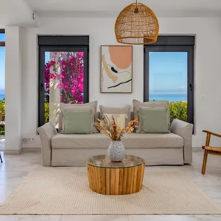 Modern Eleganceprivate Pool Villa